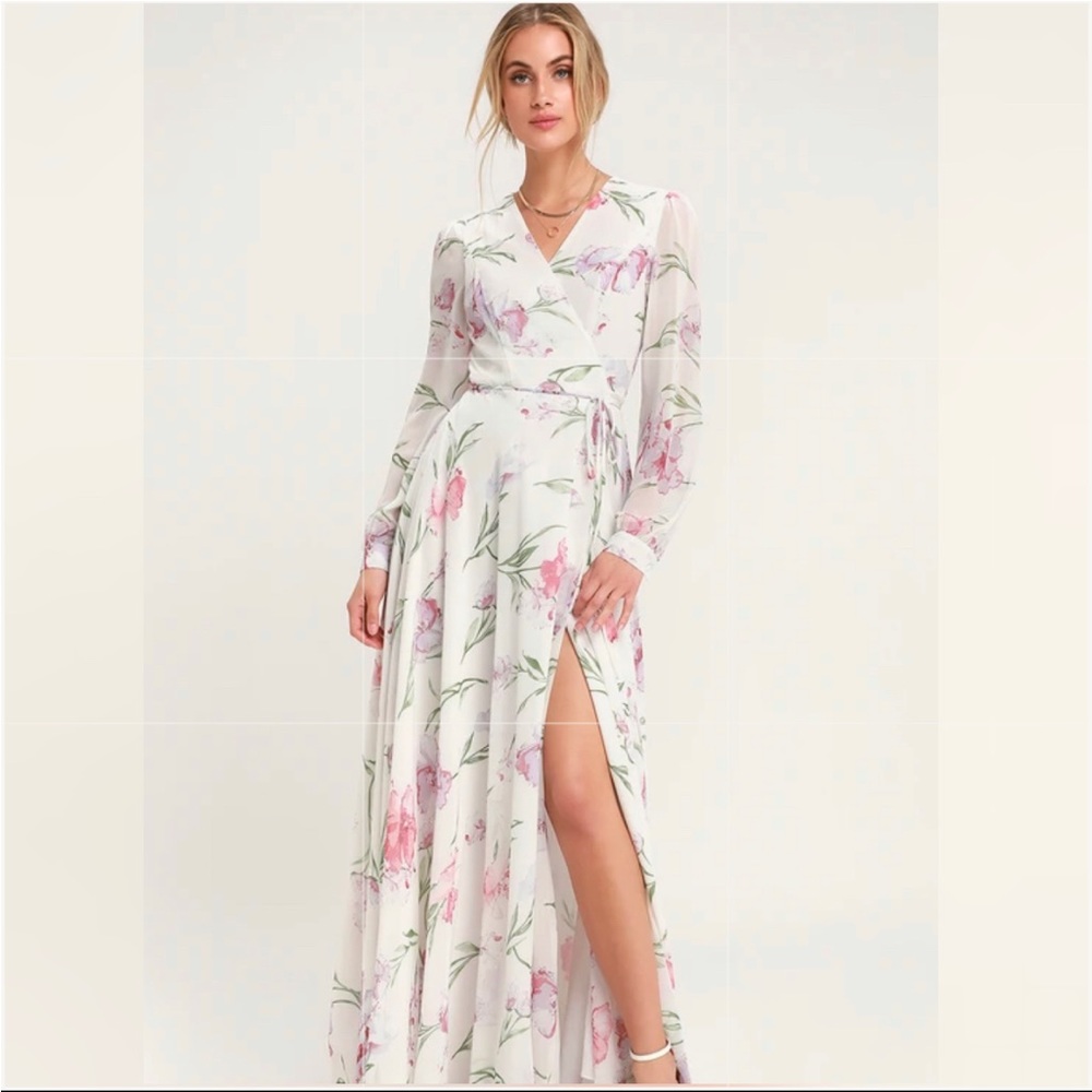 Lulu’s Loving You white floral wrap dress maxi size small